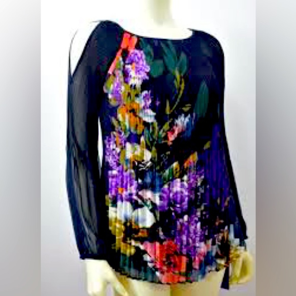 INC Floral Pleated Sleeveless Cold Shoulder top. Size Small